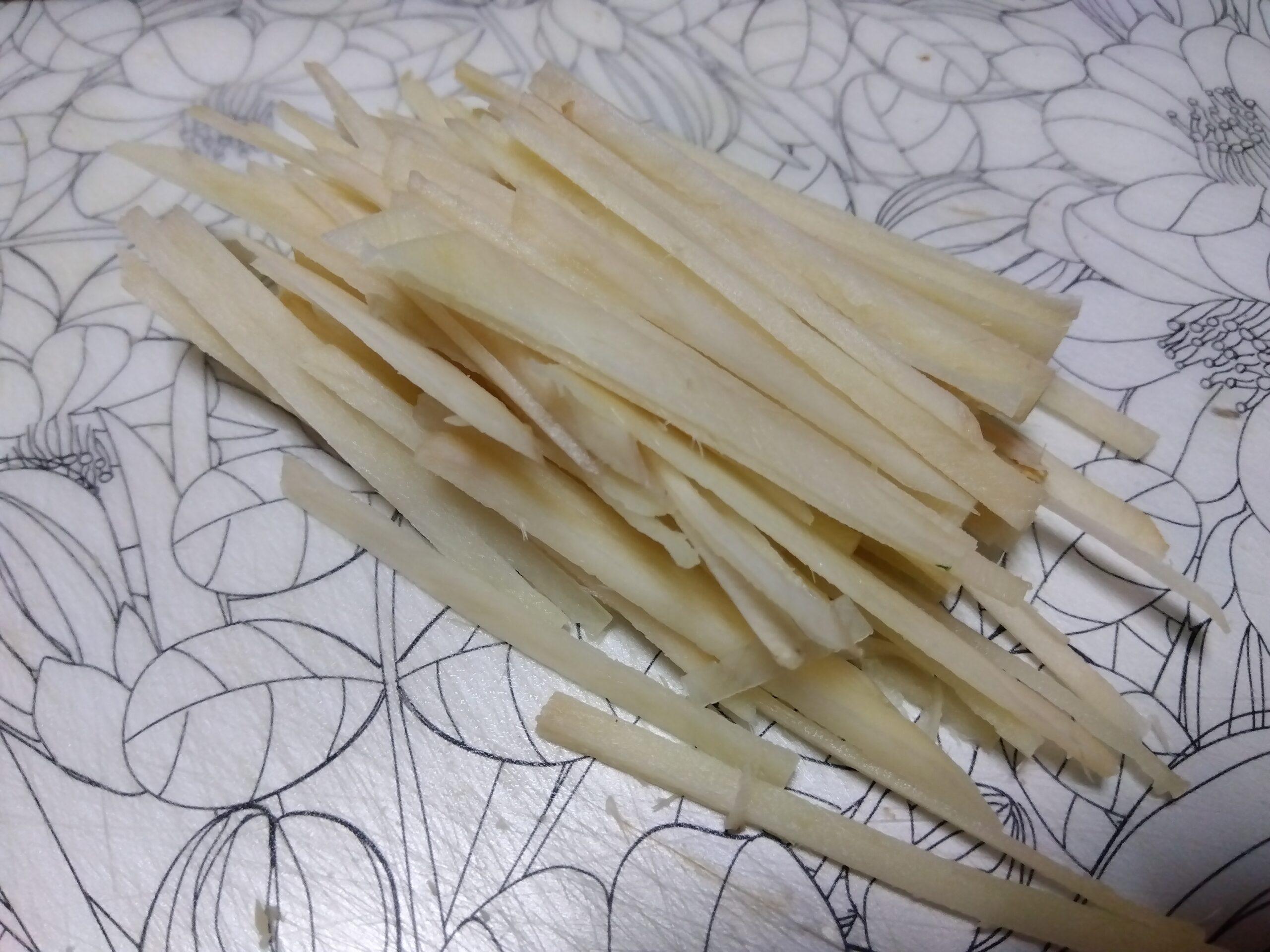 千切りにした新ショウガ