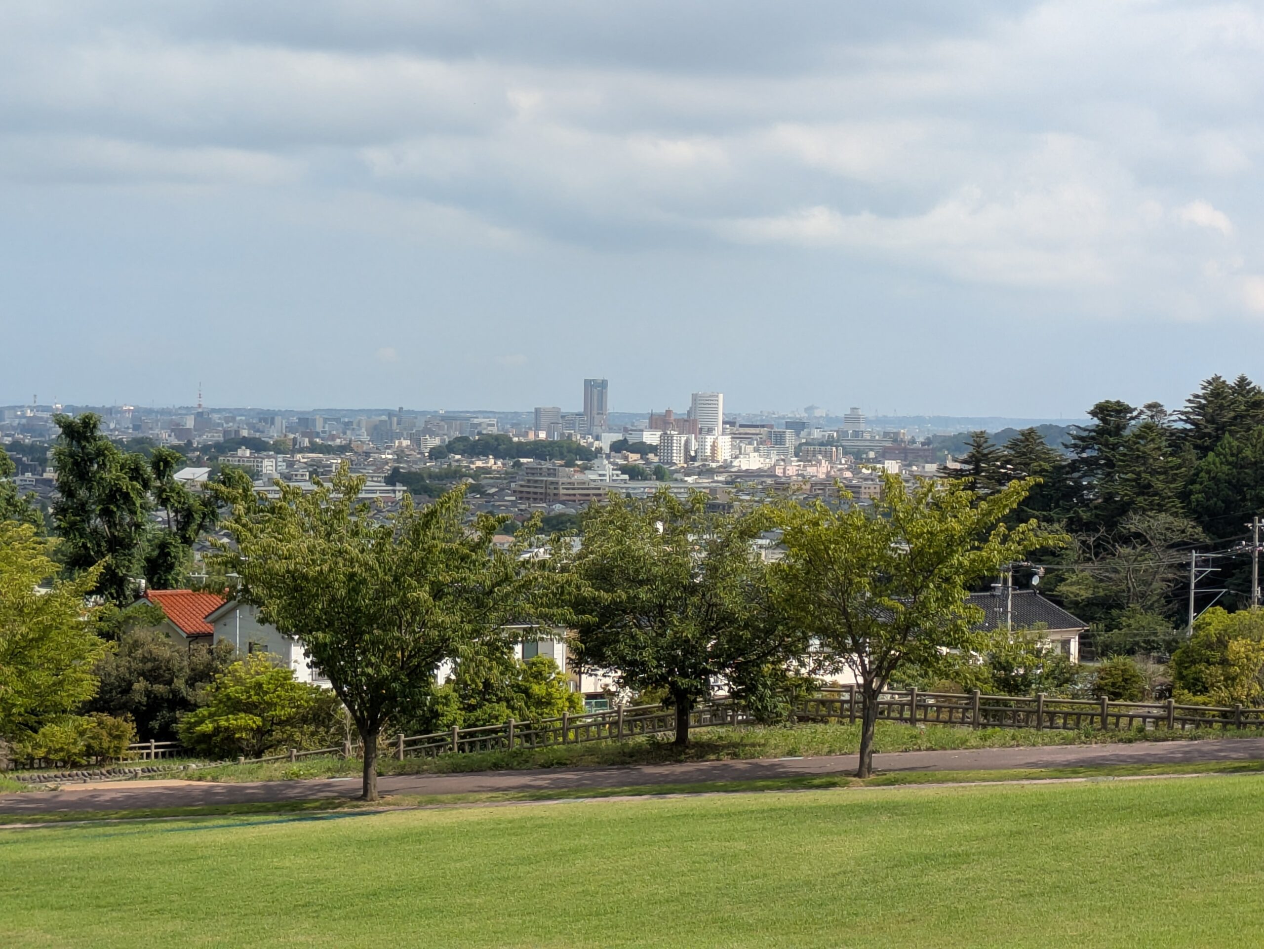 大乗寺丘陵公園から見た金沢市街