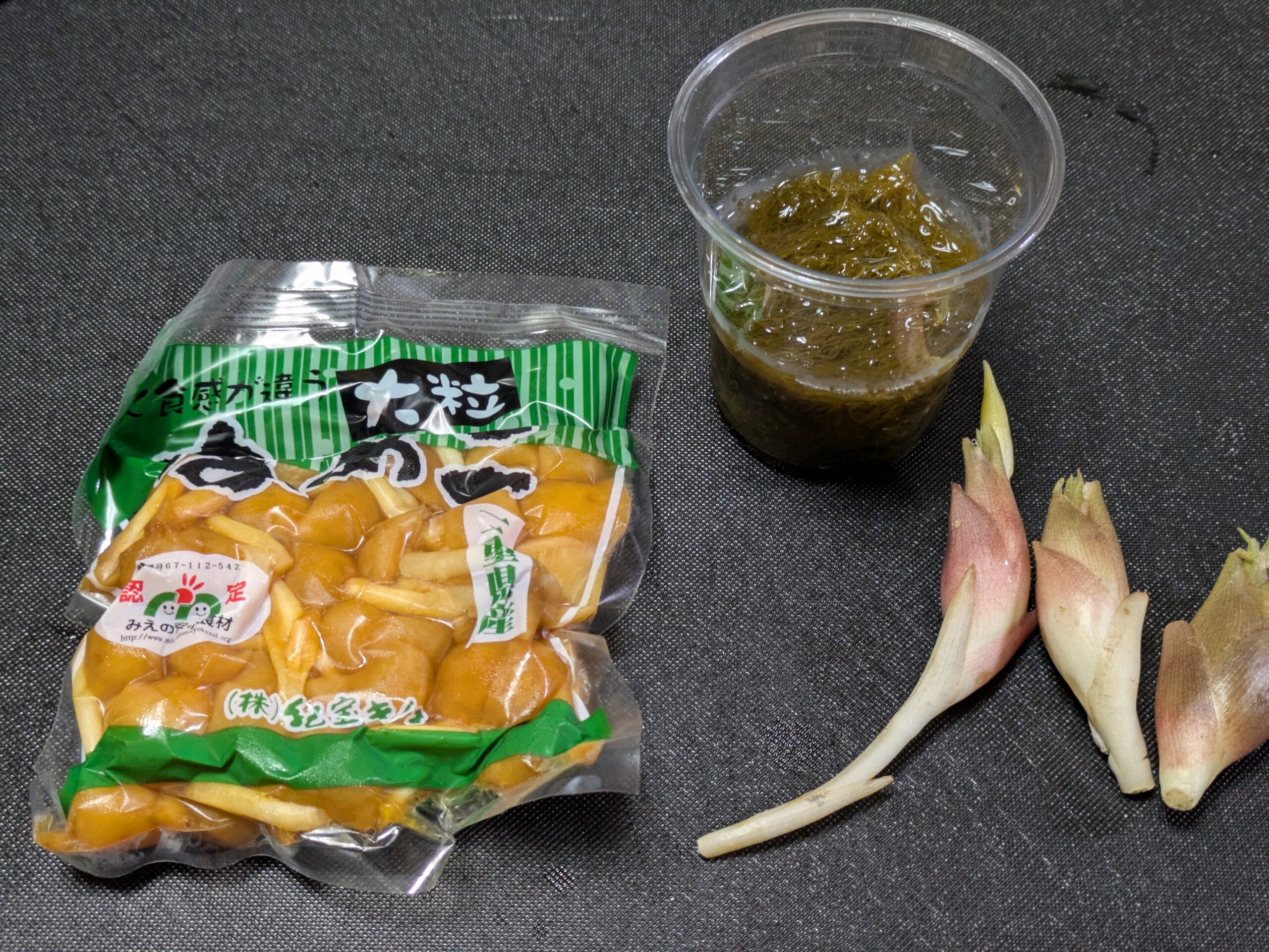 もずくとなめことミョウガのすまし汁に使った材料