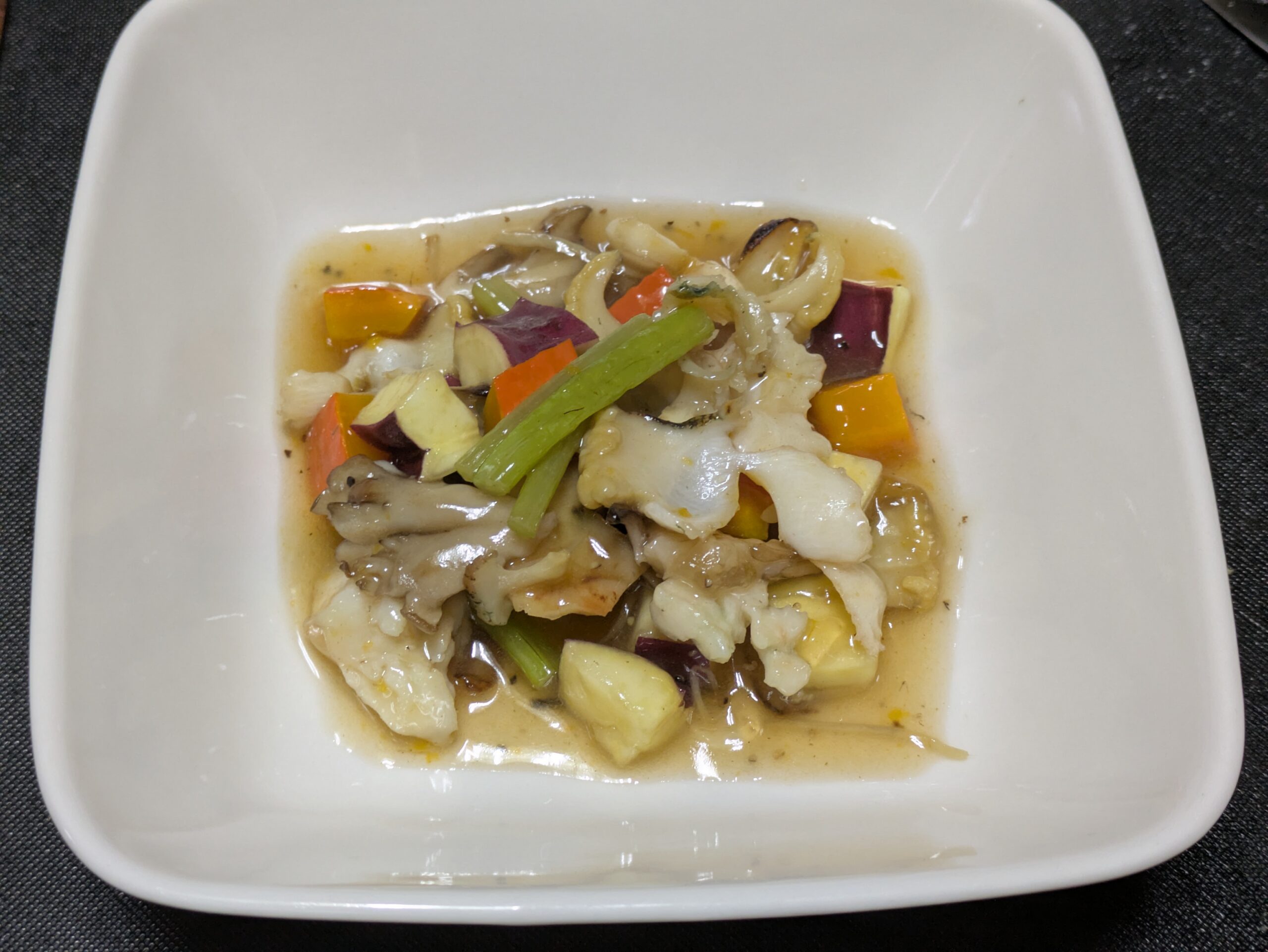 夜光貝と秋野菜を使った中華風あんかけ