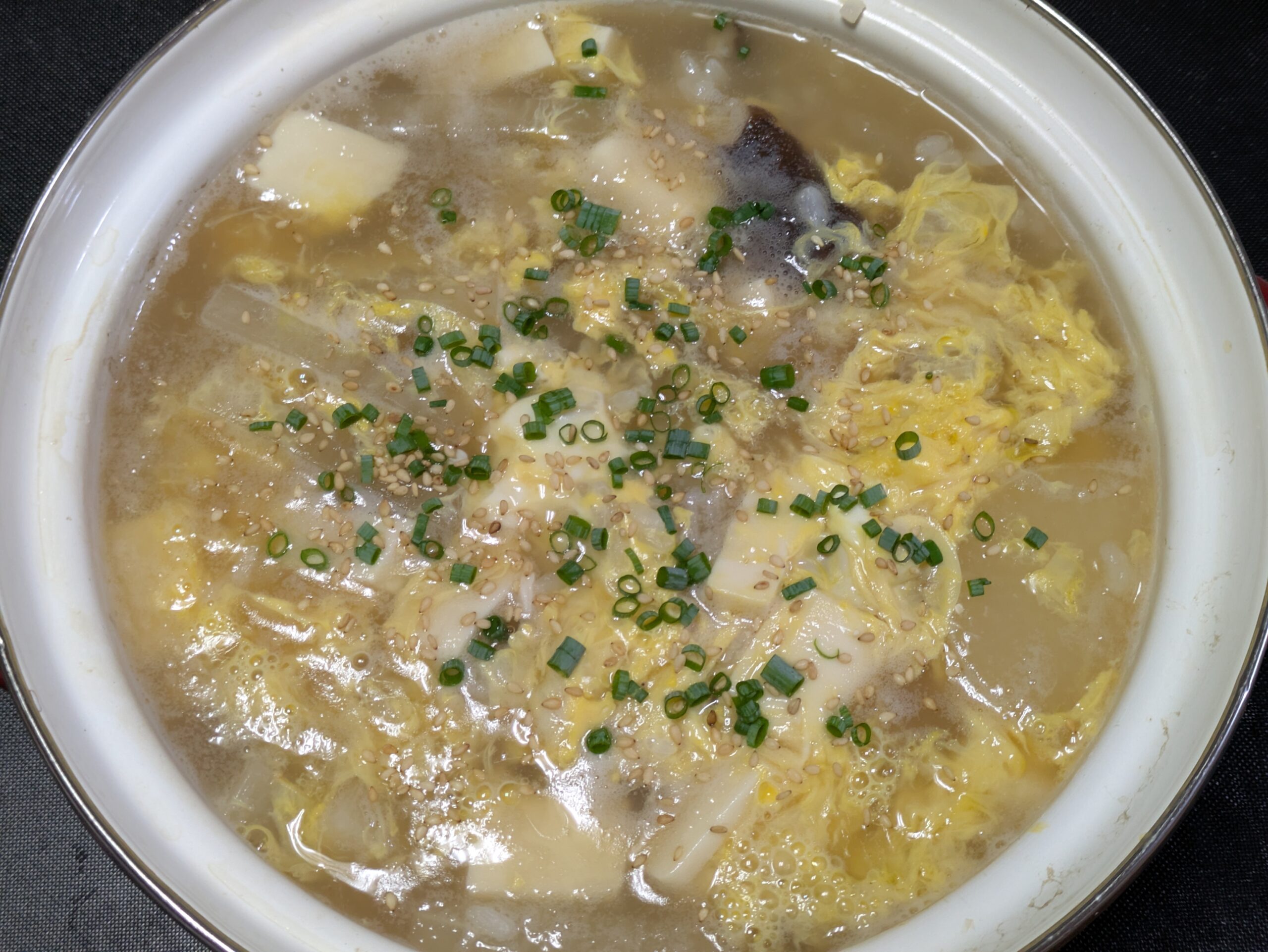 ホンビノス貝のだしで作った卵雑炊